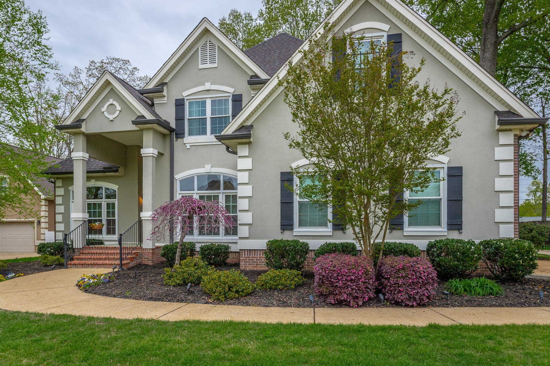 Landscaped two-story brick-and-stucco home in East Brainerd, Chattanooga